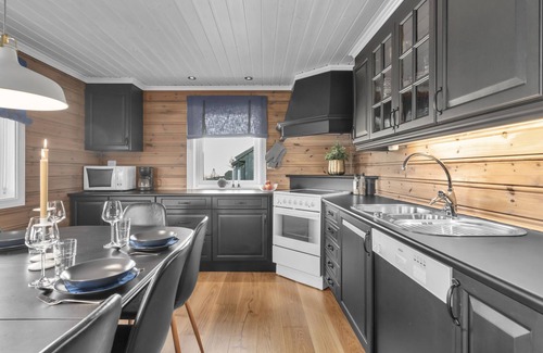 Tjaldal House | Utsikten by Interhome