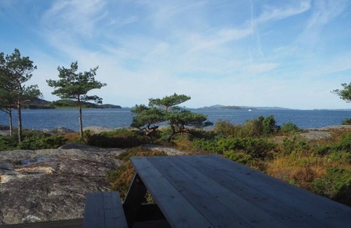 Strand Municipality Cabin | Utsiktshytte ved Sjøen nær Preikestolen