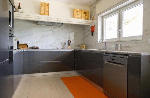 Seia House | Vó Laide