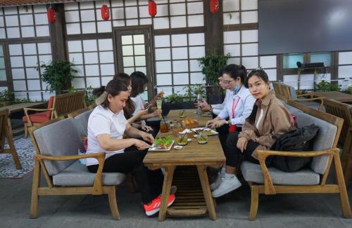 Thuan An Hotel | Vạn Huệ Homestay Bình Dương