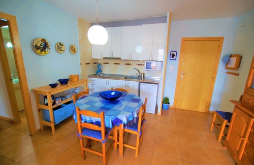 Lloret de Mar Apartment | V&V LLORET-Blau Apartment: 550m. Lloret center, parking included + pool
