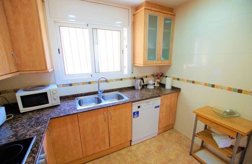 Lloret Blau Villa | V&V Lloret-Villa Galaxia: beautiful house for 6 people with pool in a quiet area