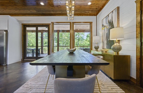 Golden Cabin | Vacana-D2C, Creek, PickleBall/Basketball, Game Room, EV Pets
