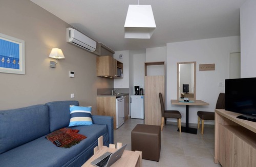Le Barcares Condo | Vacances en bord de mer en France | Accès Plage