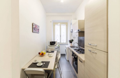 San Giovanni Apartment | Vacanze romane holidays Family House close metro station and Colosseum