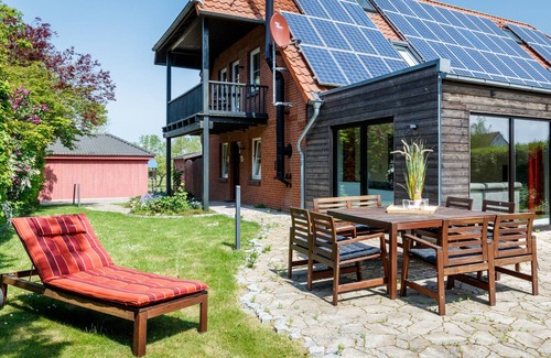 Daenschendorf Apartment | Vacation apartment/apartment for 6 guests with 150m² in Fehmarn OT Dänschendorf (110508)