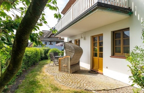 Althagen Apartment | Vacation apartment "Ahrenshooper Landhaus 01"