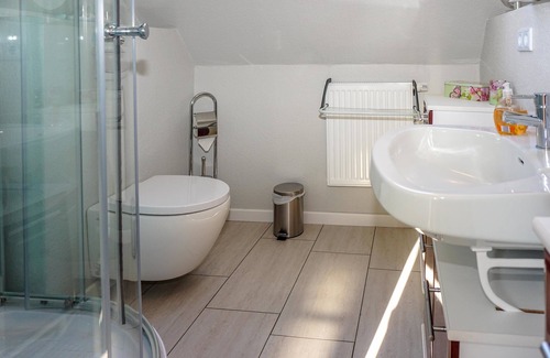 Vitzdorf Apartment | Vacation apartment Villa FarbenFroh with terrace on Fehmarn