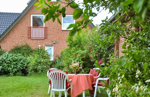 Wrixum Apartment | Vacation apartment/apartment for 3 guests with 60m² in Wrixum on Föhr (109656)