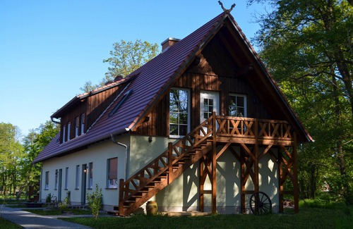 Burg-Dorf Apartment | Vacation apartment "Burg" (ground floor) - in the four-sided courtyard