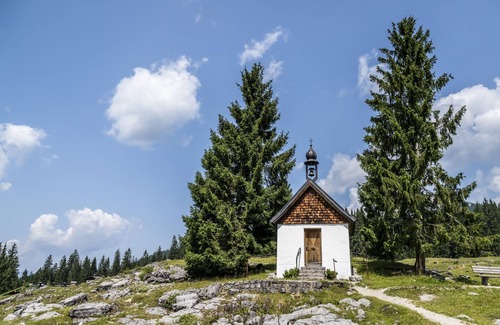 Reit im Winkl Apartment | Vacation apartment in Unterwirt's alpine hut on the Winklmoos-Alm