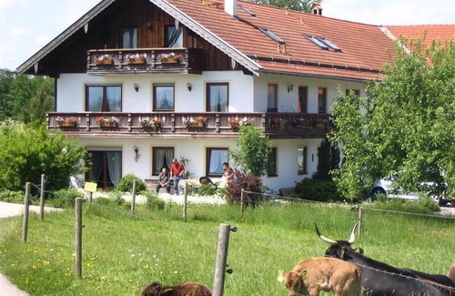 Seeon-Seebruck Apartment | Vacation apartment 45 sqm with balcony and mountain view