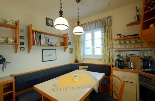 Schrems Apartment | Vacation apartment (84 sqm) with fully equipped kitchen