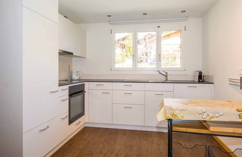 Adelboden Apartment | Vacation apartment, close to the center, with a magnificent view of the mountains.