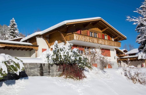 Adelboden Apartment | Vacation apartment, close to the center, with a magnificent view of the mountains.