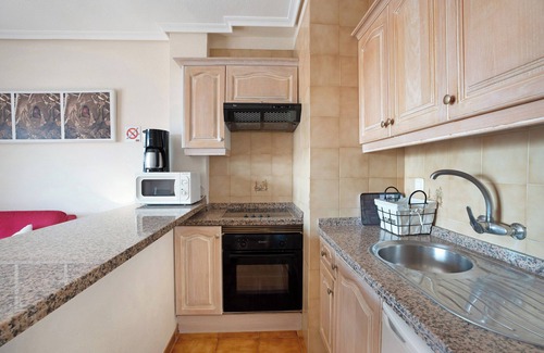 San Miguel de Abona Apartment | Vacation Apartment "Precioso En Golf De Sur" with Shared Pool,Private Terrace & Wi-Fi