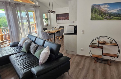 Inzell Apartment | Vacation apartment for up to 5 people, 2 separate bedrooms, 100 m²