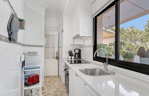 San Andres Apartment | Vacation Apartment 'Roof with Terrace' with Balcony and Wi-Fi