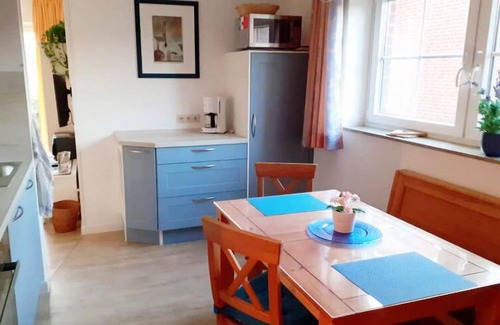 Lemkenhafen Apartment | Vacation apartment "Stüven 20" for 2 guests with terrace-in a few minutes to the Baltic Sea