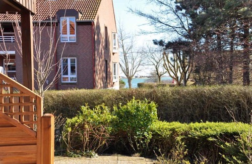 Lemkenhafen Apartment | Vacation apartment "Stüven 20" for 2 guests with terrace-in a few minutes to the Baltic Sea