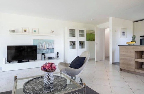 Ueberlingen Apartment | Vacation apartment "Uferresidenz" for the whole family 90m from the lake