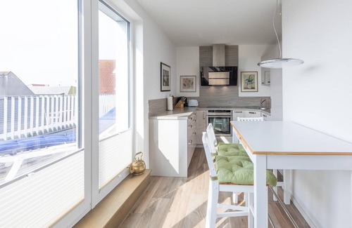 Zentrum Apartment | Vacation apartment Vis à vis zum Schloss in Husum for up to 4 people