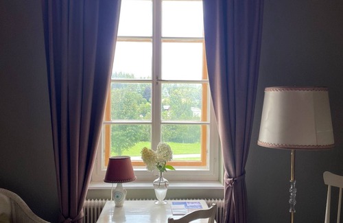 Trahuetten Apartment | Vacation apartment with history.Alban Berg Villa Trahütten! Pet friendly!