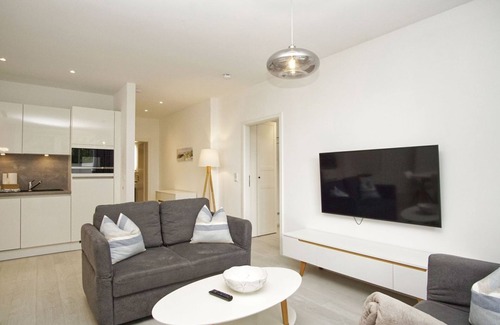 Gross Zicker Apartment | Vacation apartment with private sauna and terrace - Haus Inselwind FeWo MEERfamilie -