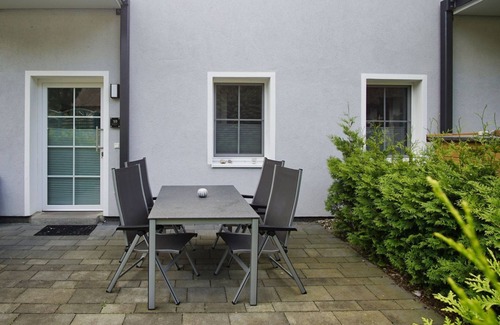 Gross Zicker Apartment | Vacation apartment with private sauna and terrace - Haus Inselwind FeWo MEERfamilie -