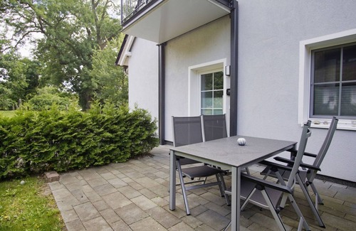 Gross Zicker Apartment | Vacation apartment with private sauna and terrace - Haus Inselwind FeWo MEERfamilie -