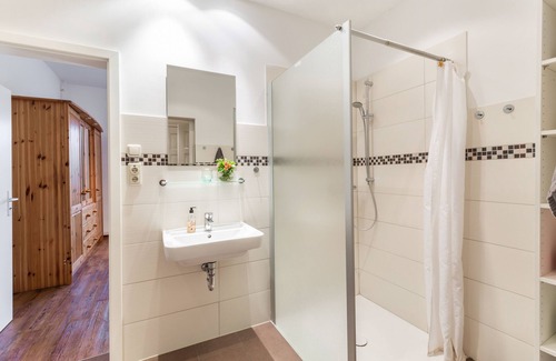 Wenkendorf Apartment | Vacation apartment/apartment for 8 guests with 150m² in Fehmarn OT Wenkendorf (127203)