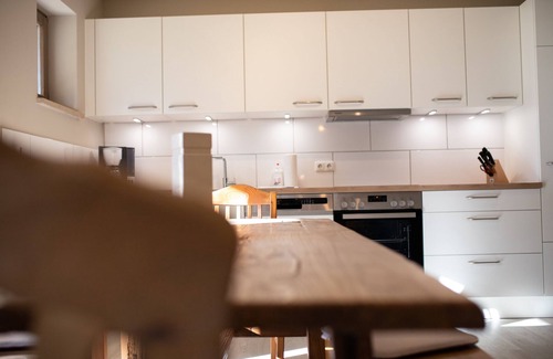 Garmisch-Partenkirchen Apartment | Vacation apartment "Kandahar" - the perfect vacation spot for hikers and skiers!