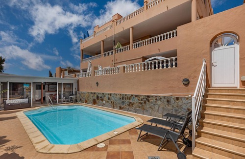 Bahia Calma Apartment | Vacation 'Fuerteventura' with Shared Pool, Wi-Fi and Air Conditioning