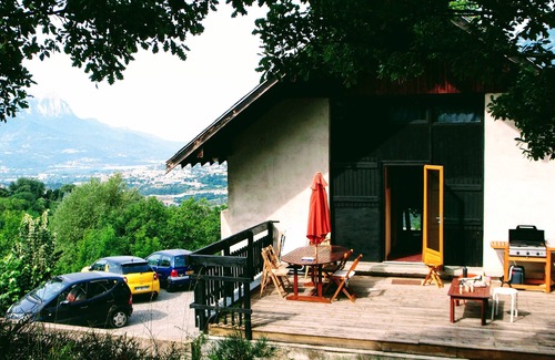 Saint-Andre-d'Embrun House | Vacation home "Embrun 7 Pièces, 12 couchages" with mountain and lake views, private pool