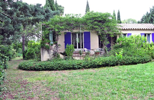 Saint-Saturnin-les-Apt House | Vacation Home "Zypresse" - Relax in with a large, enclosed parklike garden.