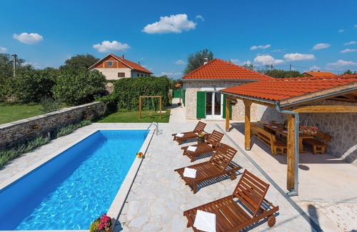 Puljane House | Vacation home Ana with pool in Krka National Park - Šibenik-Knin County- Croatia