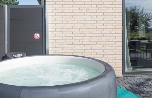 England House | Vacation home Ankerplatz in Nordstrand for up to 10 people