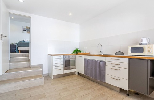 Poris de Abona House | Vacation Home 'Beach House El Poris 2' with Sea View, Private Terrace and Wi-Fi