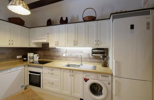Capdepera House | Vacation Home Can Teresa with Pool, Wi-Fi, A/C & Terrace