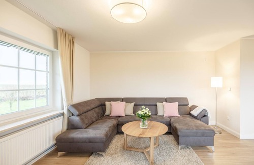 Hattstedtermarsch House | Vacation home Käptns Hus in Hattstedtermarsch for up to 8 people