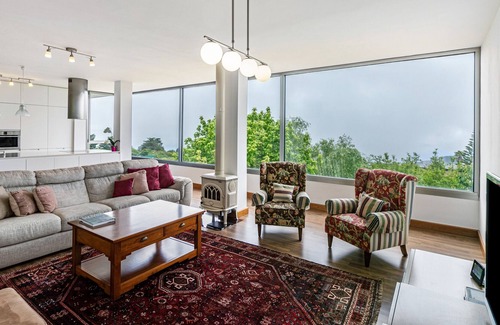 Tacoronte Villa | Vacation Home 'Ecológica Laurisilva' with Mountain View, Pool & Wi-Fi