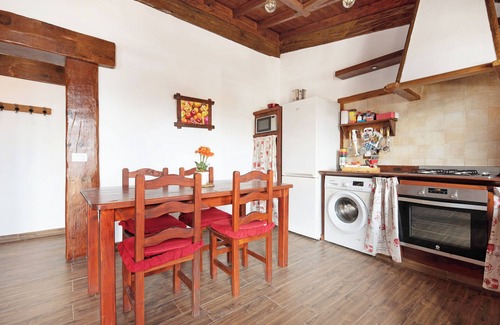Icod de los Vinos House | Vacation Home "Casa Rural Romance" with Sea View, Jacuzzi & Wi-Fi