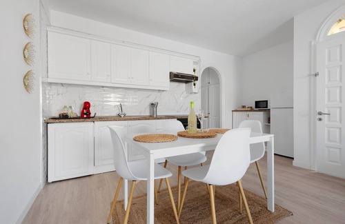 San Marcos House | Vacation Home "Casa Alsa Beach" with Private Terrace & Wi-Fi