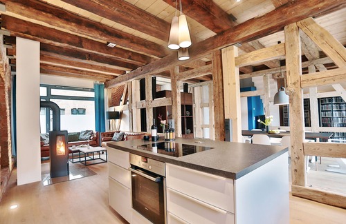 Old Town House | Vacation home feeling in the heart of the old town - 180 m2 over 2 floors, 3 bedrooms, fireplace