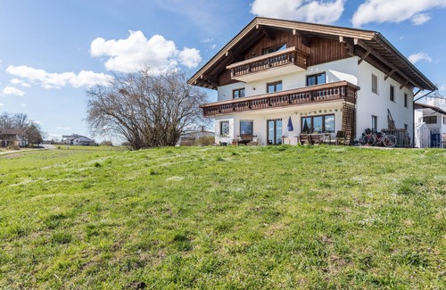 Seeon-Seebruck House | Vacation Home "Fuchsbau Seminarhaus Am Chiemsee" with Mountain View, Shared Terrace & Wi-Fi