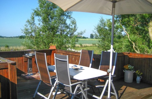 Suden House | Vacation home Herrendeich on Nordstrand for up to 4 people
