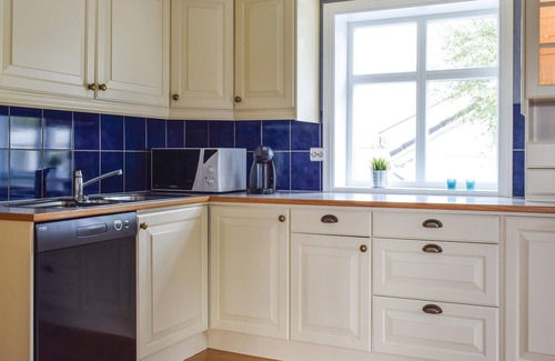 Skudeneshavn House | Vacation home in idyllic location close to the sea, in the "sailing ship town" Skudeneshavn.