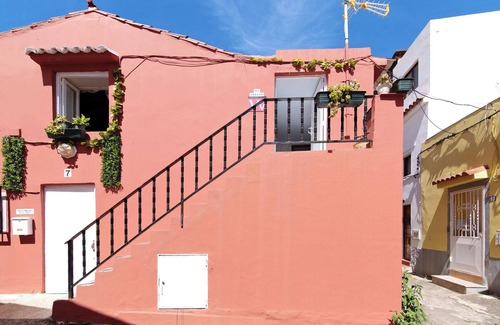 Teror House | Vacation Home 'Mi Idilio' with Mountain View and Wi-Fi