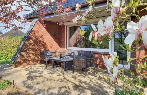Suederhafen House | Vacation home Noordhuus on Nordstrand for up to 2 people