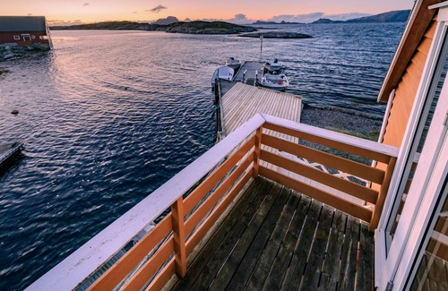 Lammetu House | Vacation home Sjøbua by Interhome